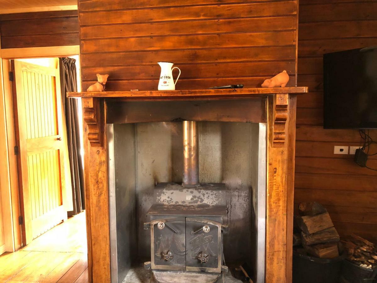Mount Cook Station Shearers Quarters Lodge بحيرة تيكابو المظهر الخارجي الصورة