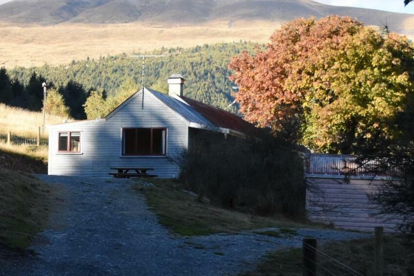 Mount Cook Station Shearers Quarters Lodge بحيرة تيكابو المظهر الخارجي الصورة